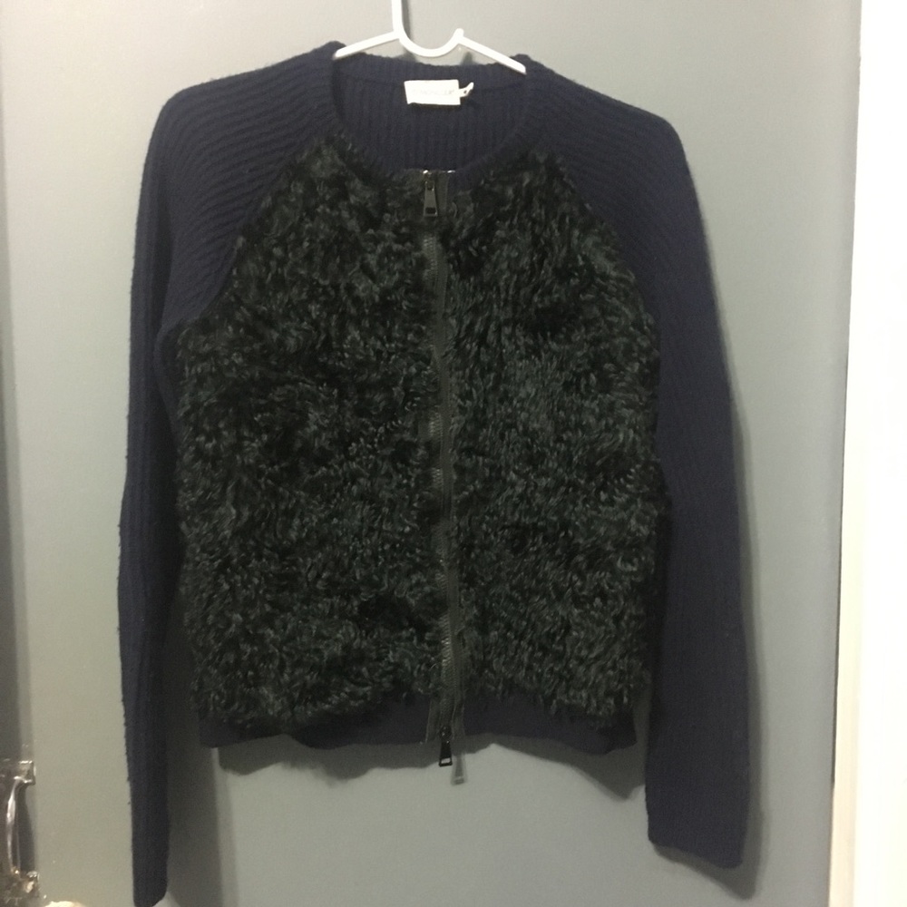 Moncler zip up cardigan size medium